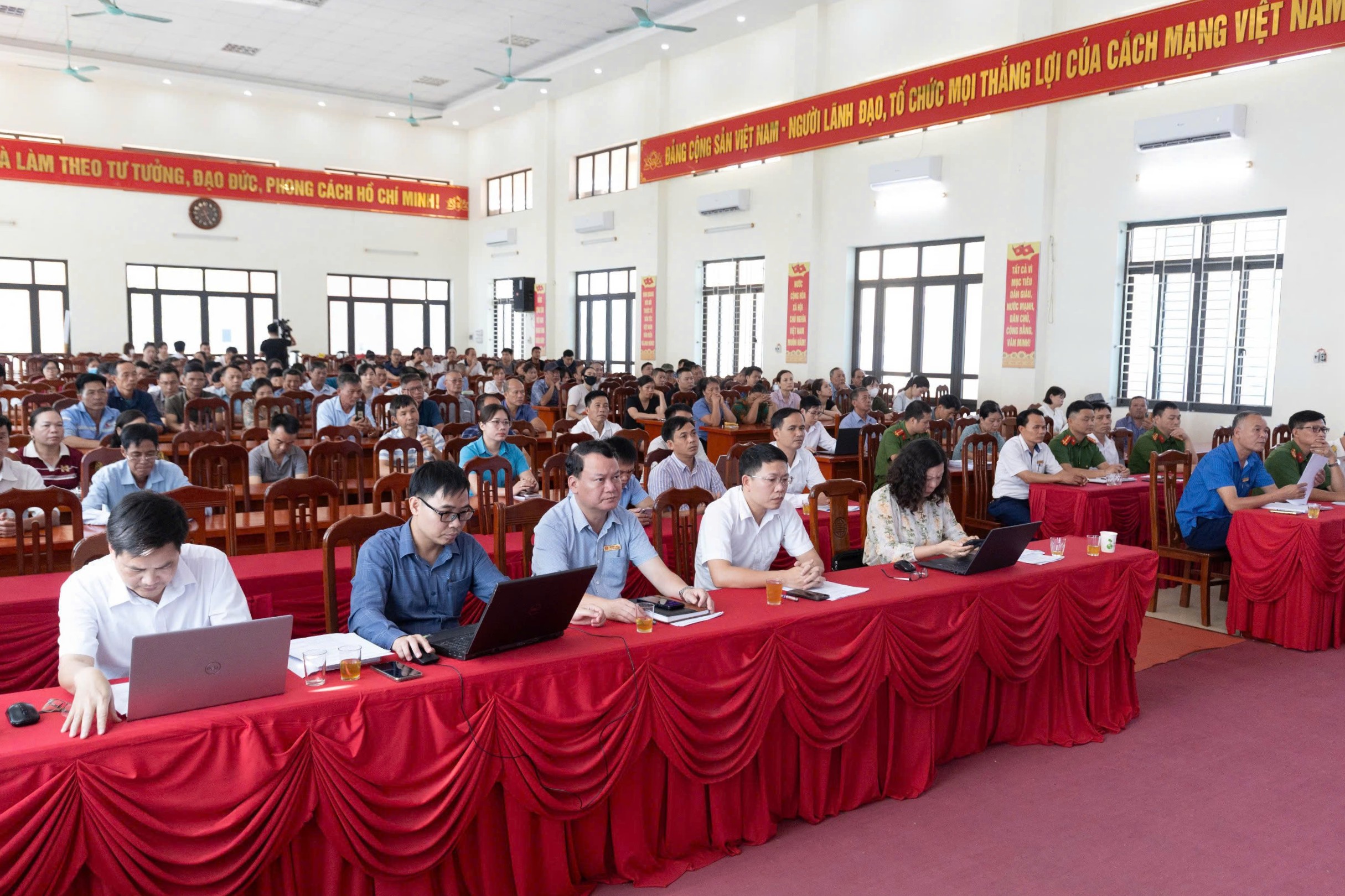 Xã Bắc Thanh Miện tổ chức Hội nghị đối thoại, tuyên truyền pháp luật cho doanh nghiệp và hộ kinh doanh